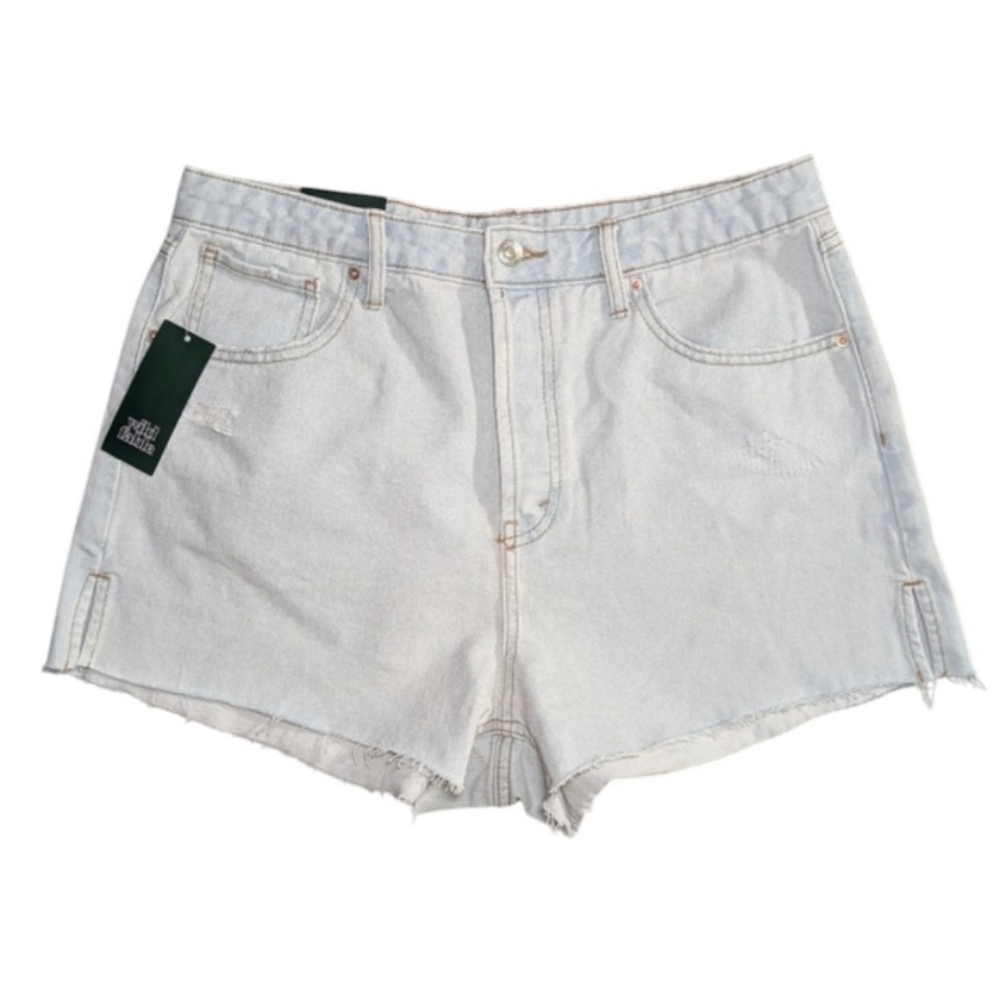 NWT Wild Fable Women's 12 Ultra Light Wash Denim High-rise 4-Button Jean Shorts